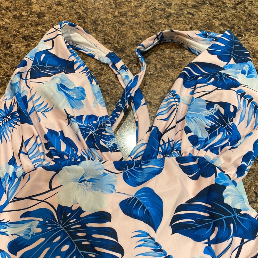 NWT Cupshe Floral One Piece Swimsuit M Blue Pink Halter Bathing Suit